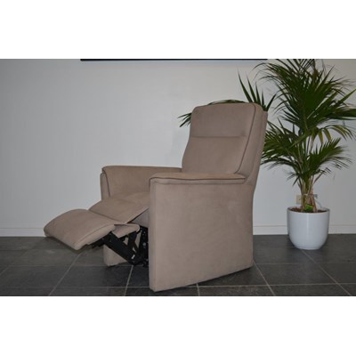 Relaxzetel Ivo 2 mot en lift